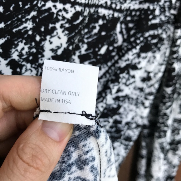 Y Yigal sheath dress 1 black white chic date 4 - Picture 7 of 8